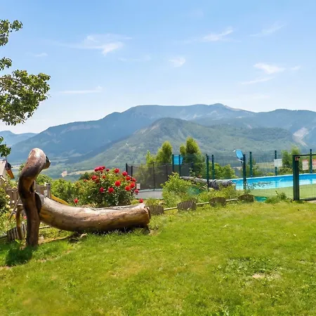 Accueillant A De 80 M² Avec Piscine Partagee * Selonnet