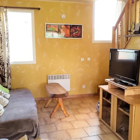 Apartment Accueillant A De 80 M² Avec Piscine Partagee *
