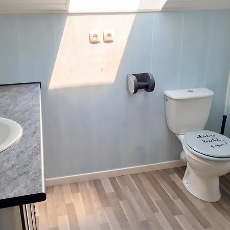 Apartment Accueillant A De 80 M² Avec Piscine Partagee Selonnet